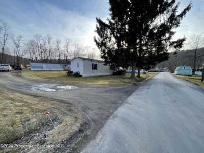 Home For Sale in New Milford, Pennsylvania