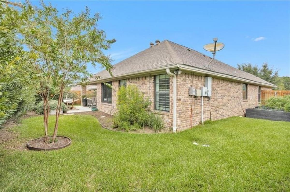 Picture of Home For Sale in College Station, Texas, United States