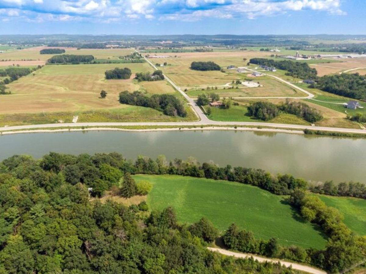 Picture of Residential Land For Sale in De Pere, Wisconsin, United States