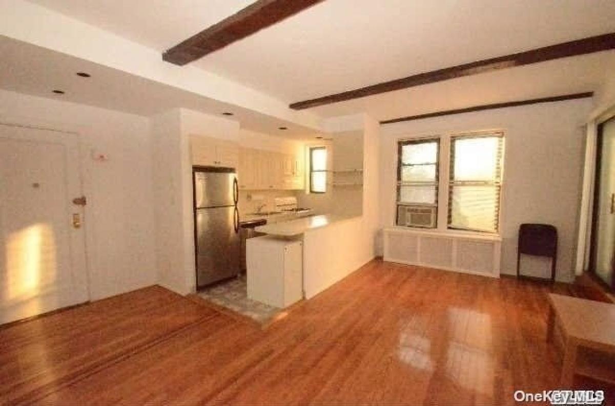 Picture of Apartment For Rent in Great Neck, New York, United States