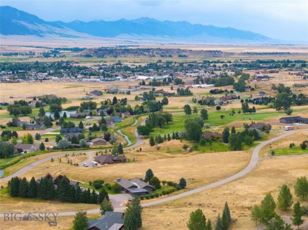 Picture of Home For Sale in Ennis, Montana, United States