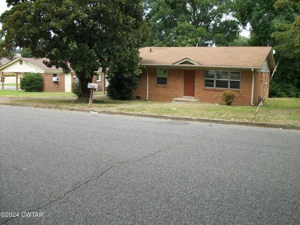 Picture of Home For Sale in Dyersburg, Tennessee, United States