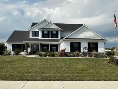 Home For Sale in Roanoke, Indiana