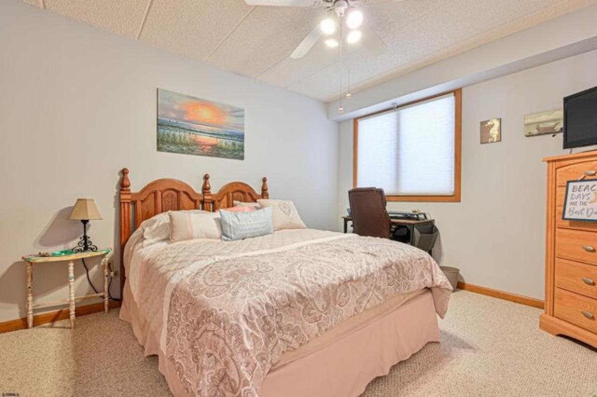 Picture of Home For Sale in Brigantine, New Jersey, United States