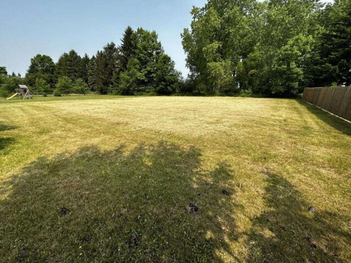 Picture of Residential Land For Sale in Manitowoc, Wisconsin, United States