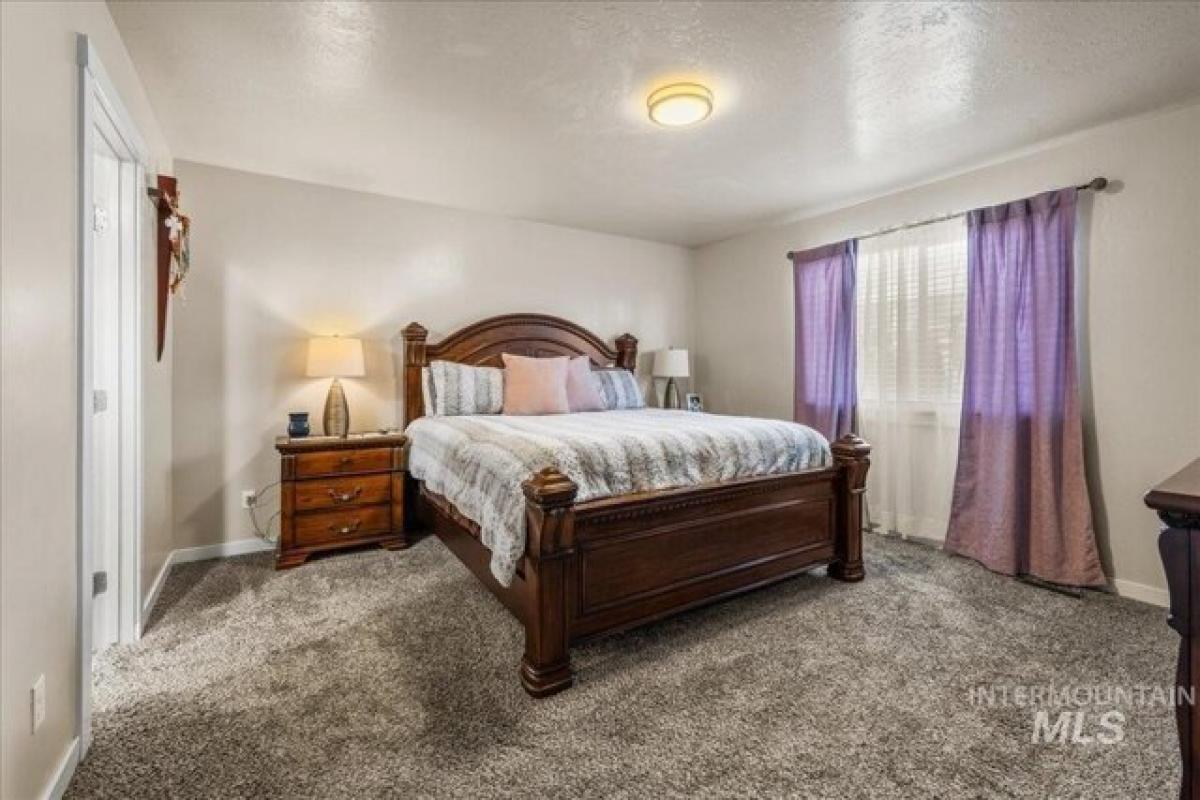 Picture of Home For Sale in Nampa, Idaho, United States