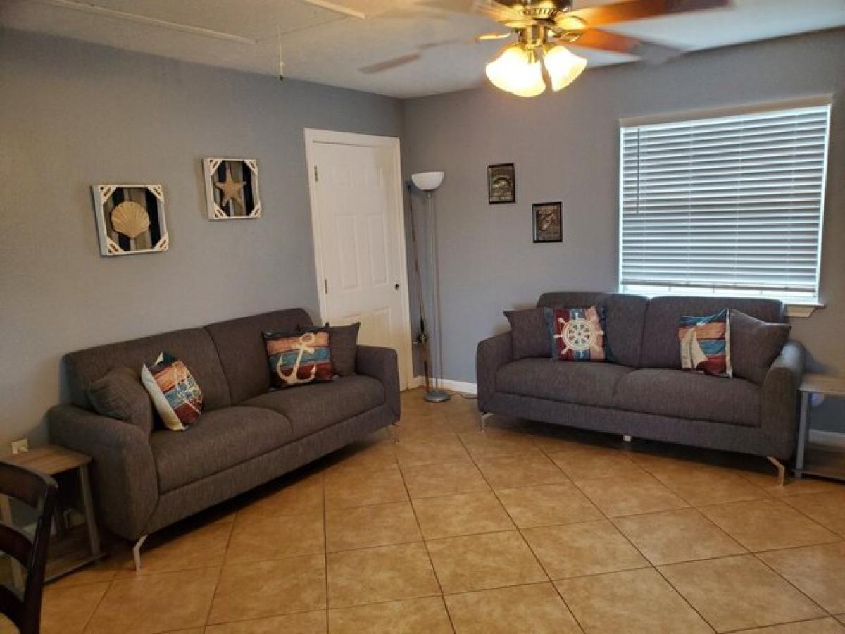 Picture of Home For Rent in Port Bolivar, Texas, United States