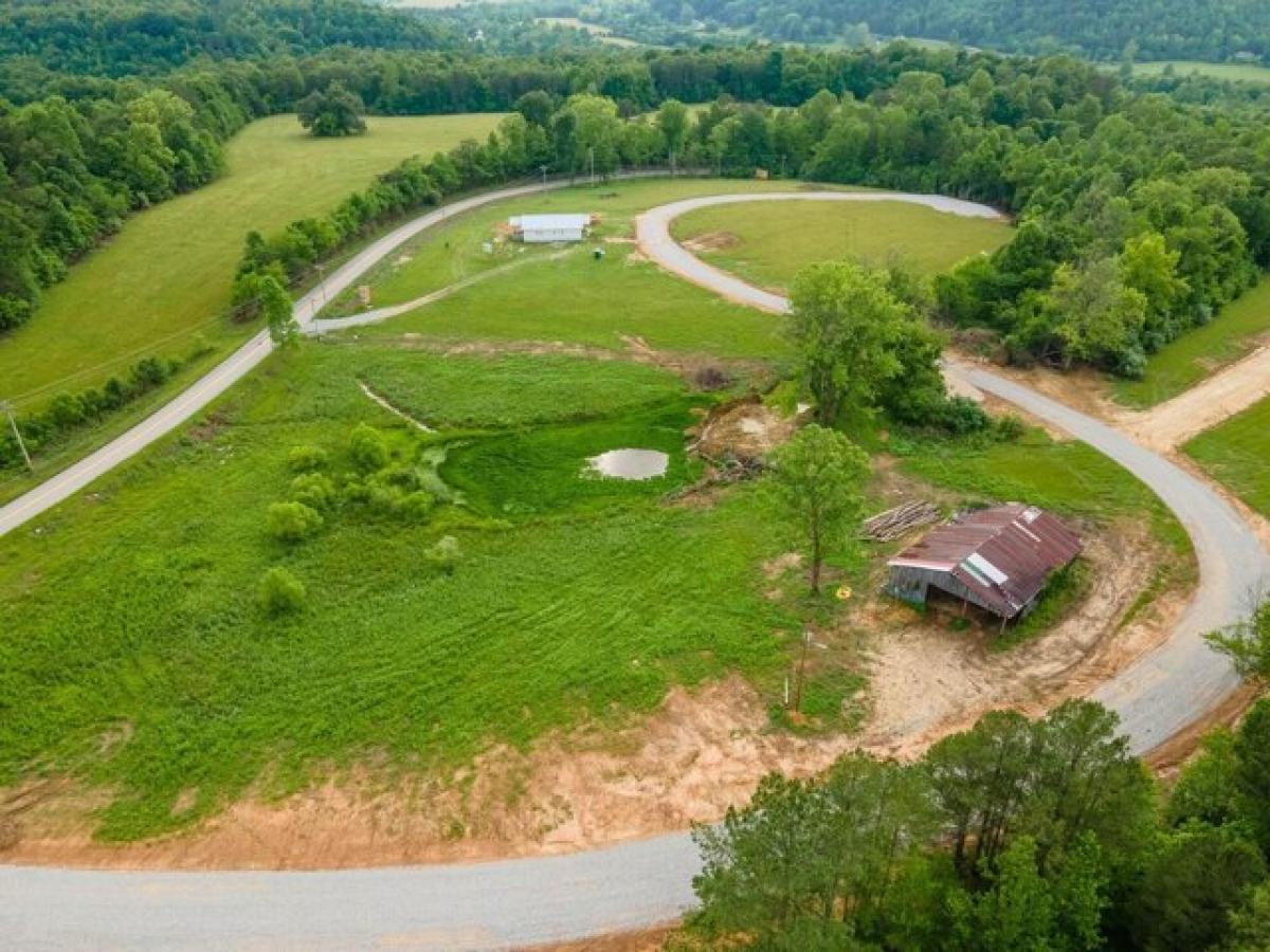 Picture of Residential Land For Sale in Williamsburg, Kentucky, United States