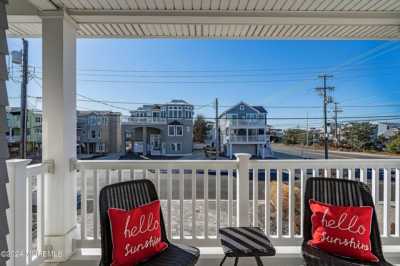 Home For Sale in Harvey Cedars, New Jersey