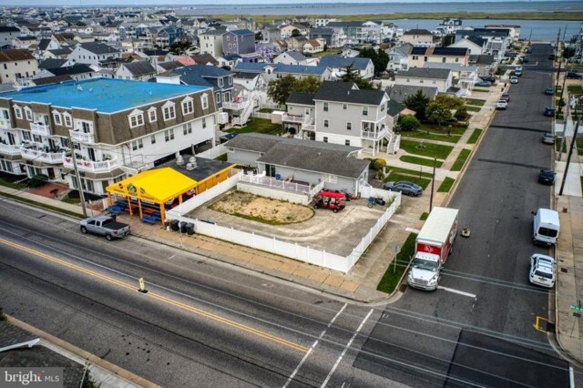 Picture of Residential Land For Sale in Wildwood, New Jersey, United States