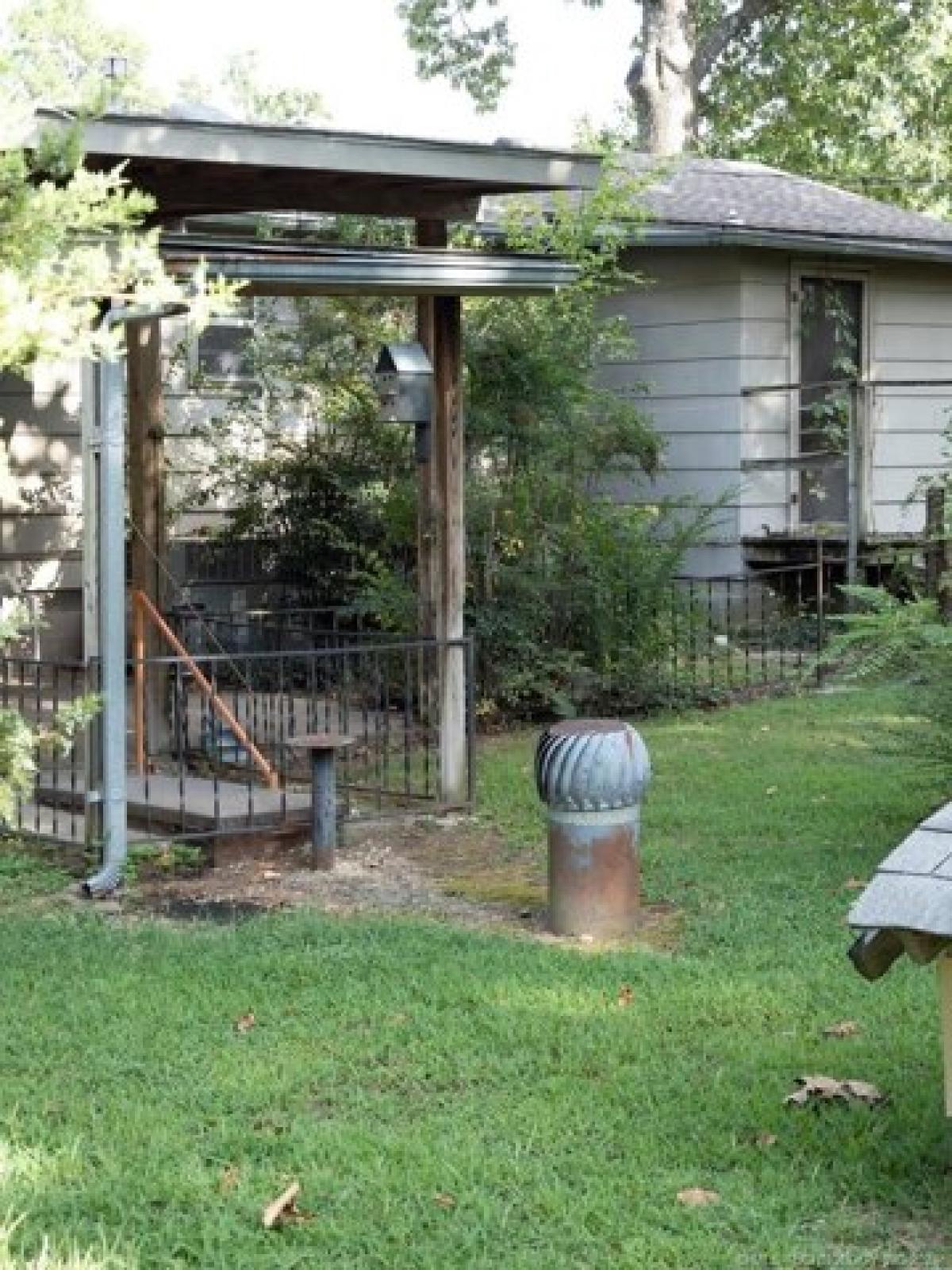 Picture of Home For Sale in Locust Grove, Oklahoma, United States