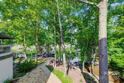 Home For Sale in Lake Wylie, South Carolina