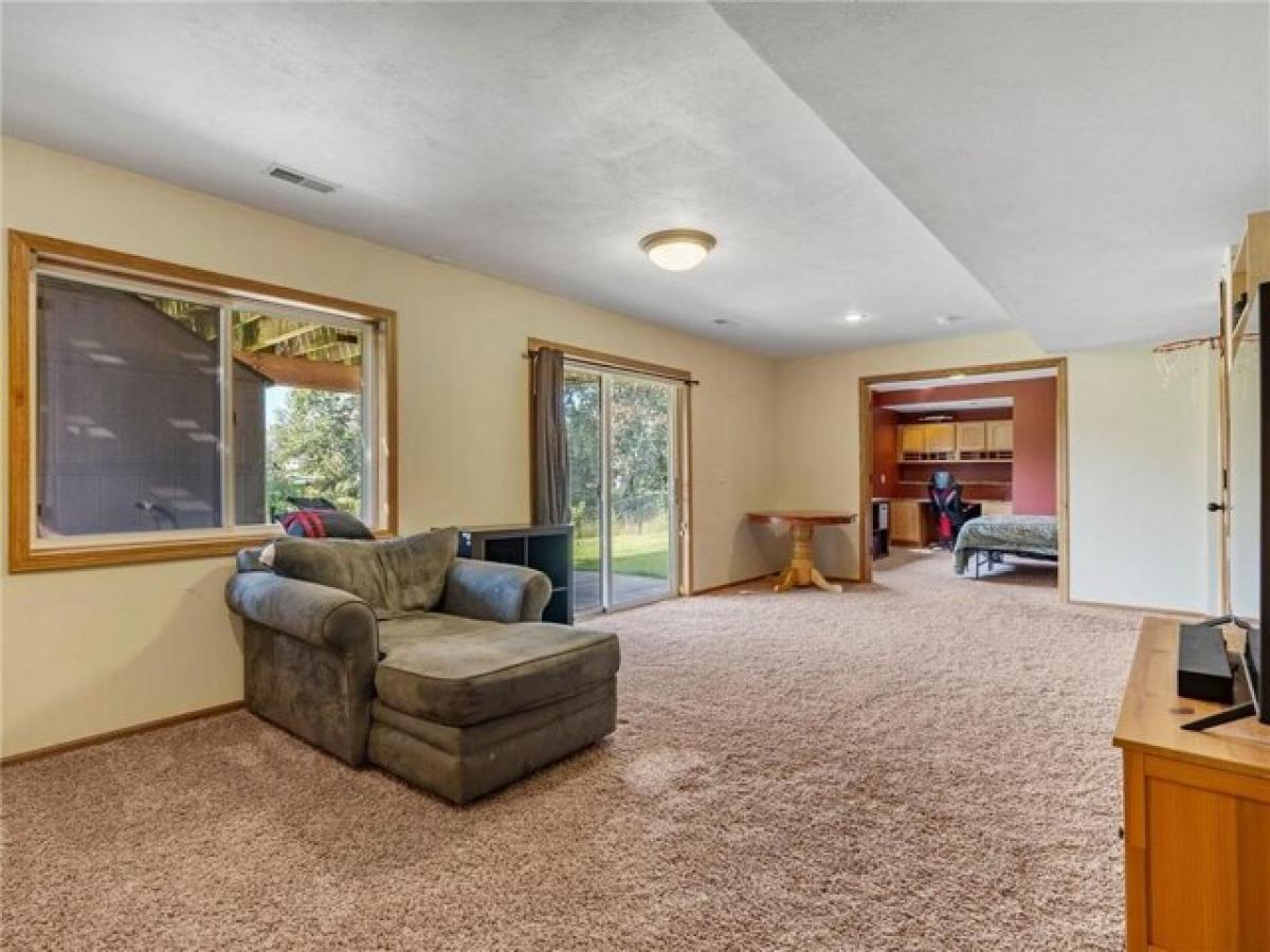 Picture of Home For Sale in Shakopee, Minnesota, United States