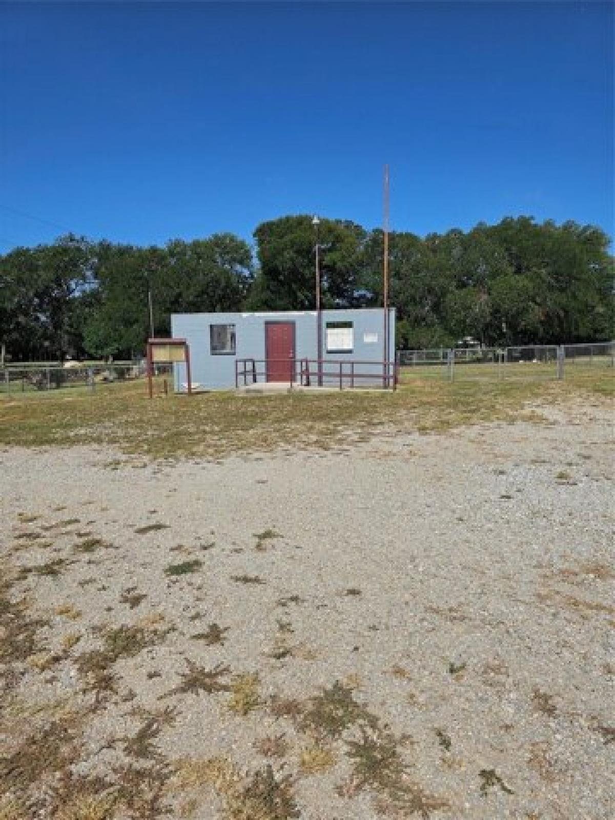 Picture of Residential Land For Sale in Aurora, Texas, United States