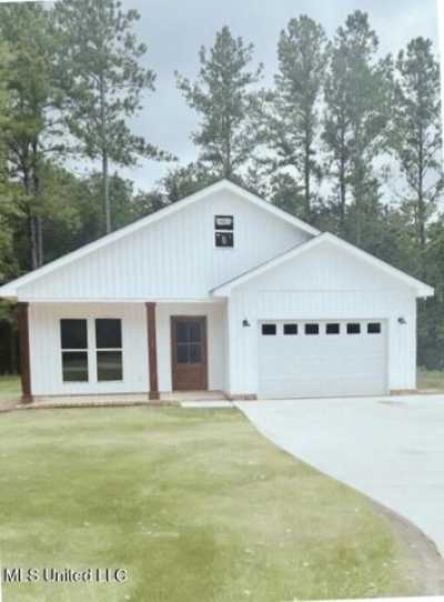 Home For Sale in Lucedale, Mississippi