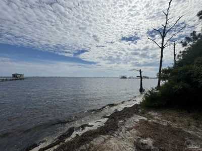 Residential Land For Sale in Gulf Breeze, Florida