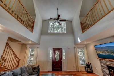 Home For Sale in Hawley, Pennsylvania