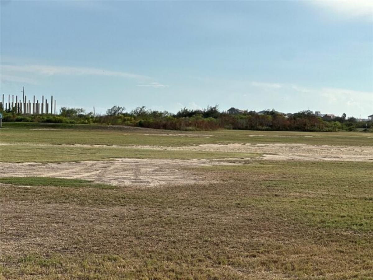 Picture of Residential Land For Sale in Crystal Beach, Texas, United States