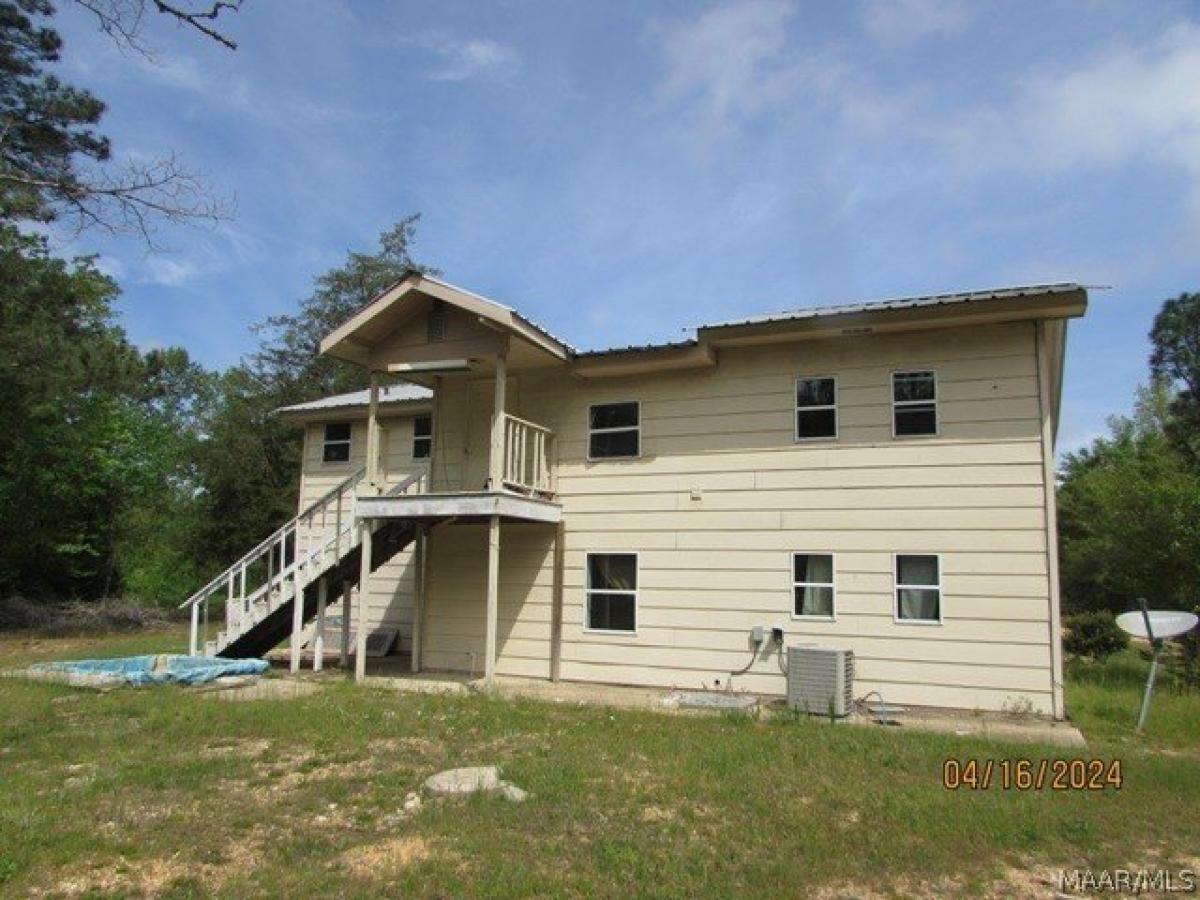 Picture of Home For Sale in Deatsville, Alabama, United States