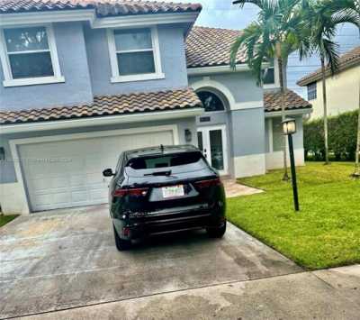 Home For Sale in Cooper City, Florida