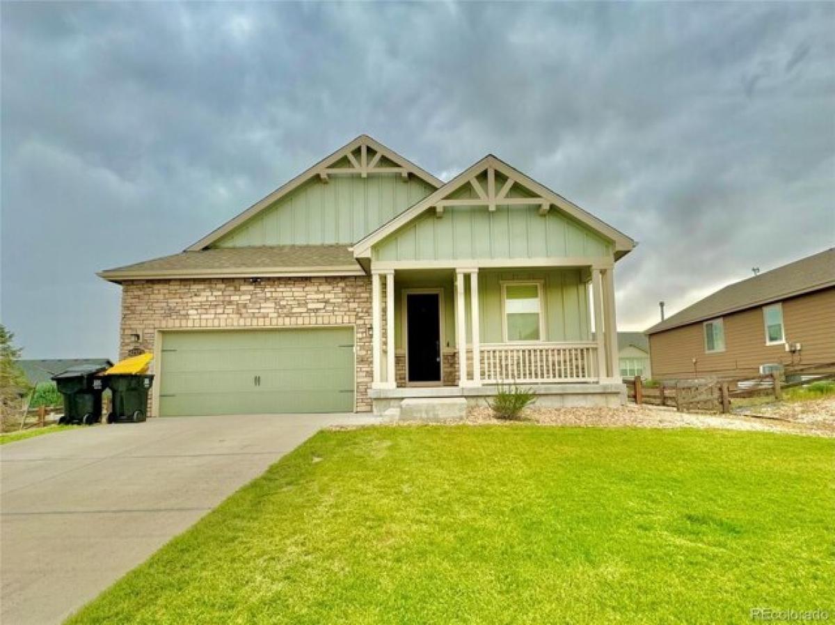 Picture of Home For Sale in Elizabeth, Colorado, United States