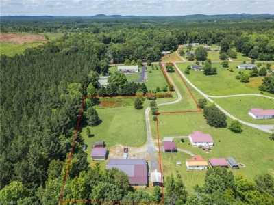 Home For Sale in Denton, North Carolina