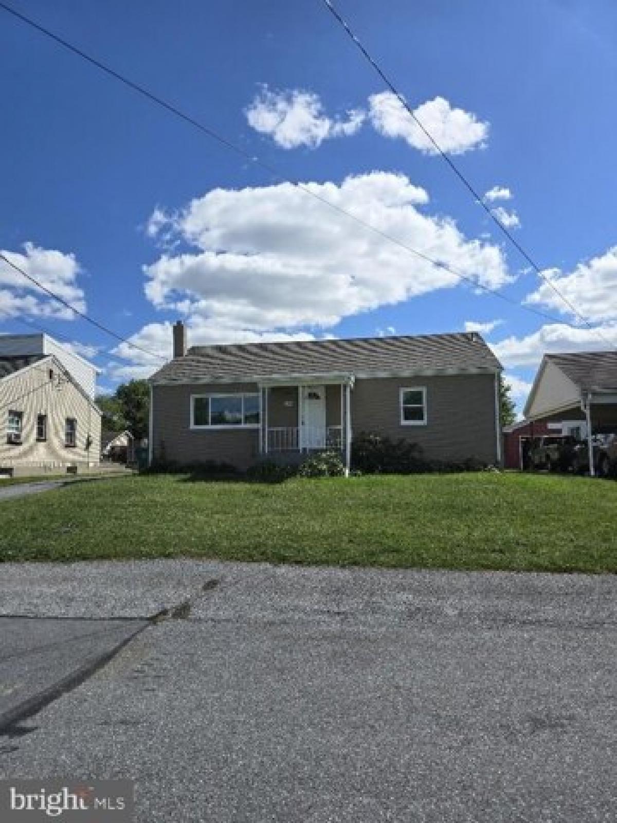 Picture of Home For Sale in Harrisburg, Pennsylvania, United States