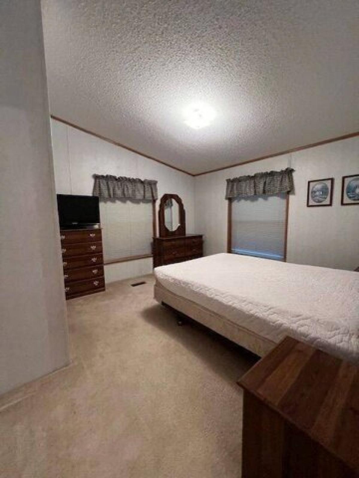 Picture of Home For Sale in Edmore, North Dakota, United States