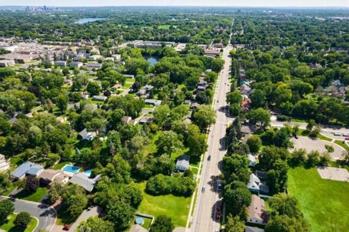 Picture of Residential Land For Sale in Roseville, Minnesota, United States