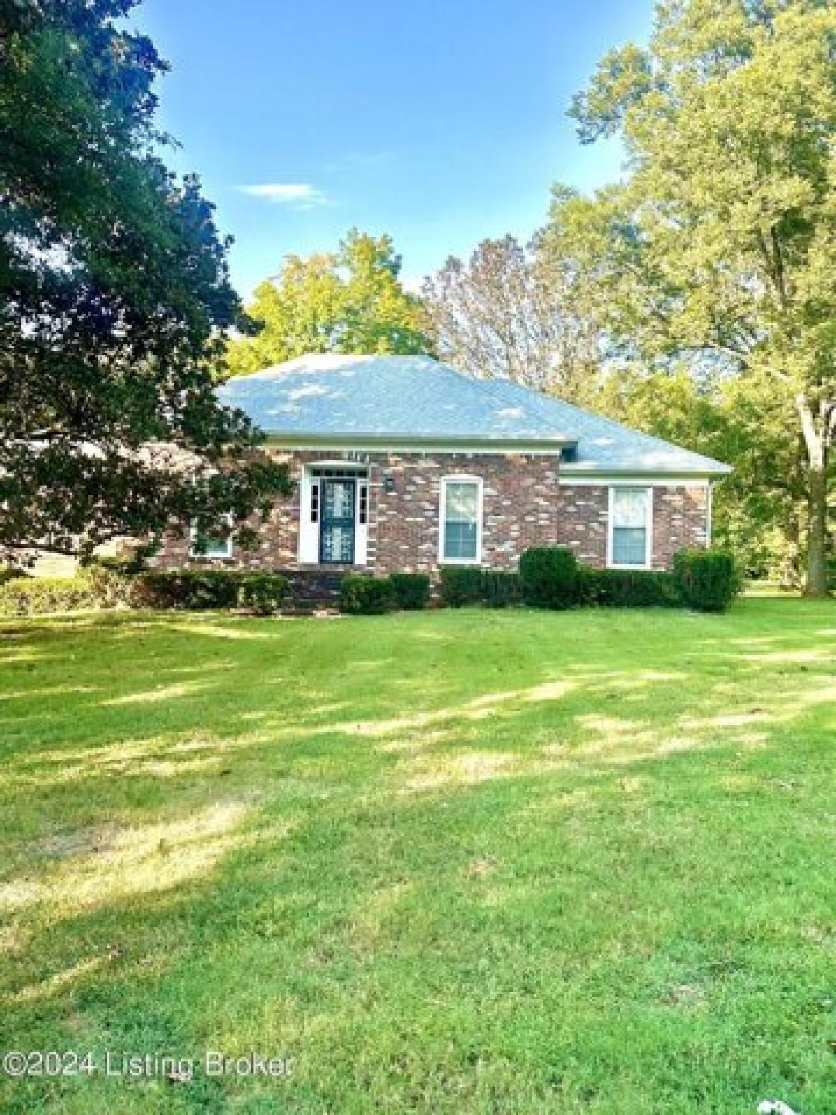 Picture of Home For Sale in Pewee Valley, Kentucky, United States