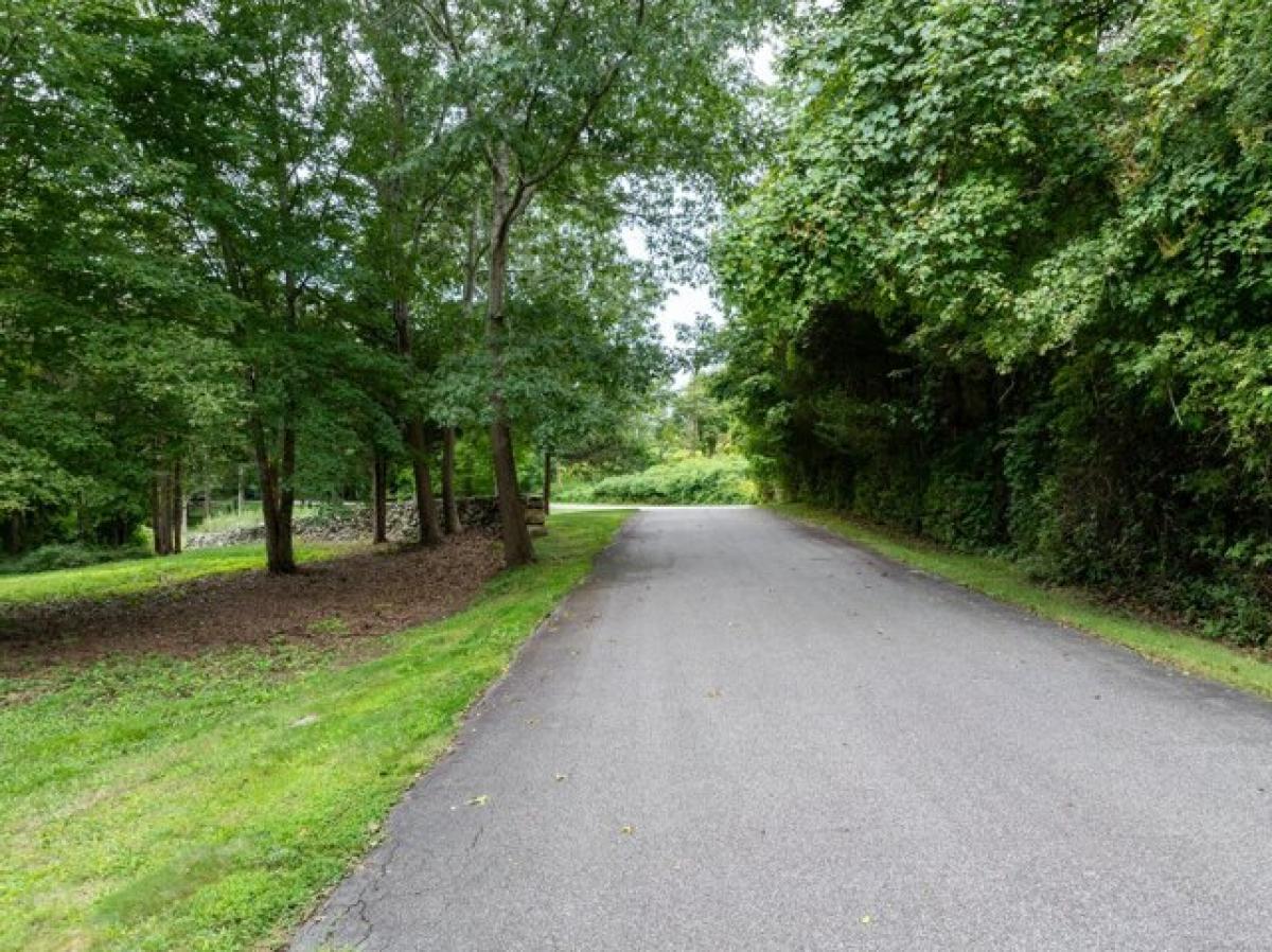 Picture of Residential Land For Sale in Stonington, Connecticut, United States