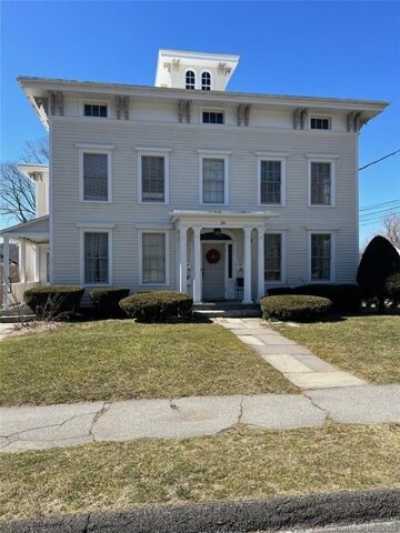 Home For Rent in New Milford, Connecticut