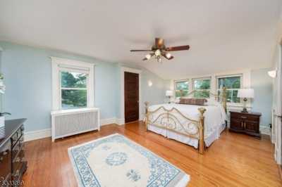 Home For Sale in Bernardsville, New Jersey