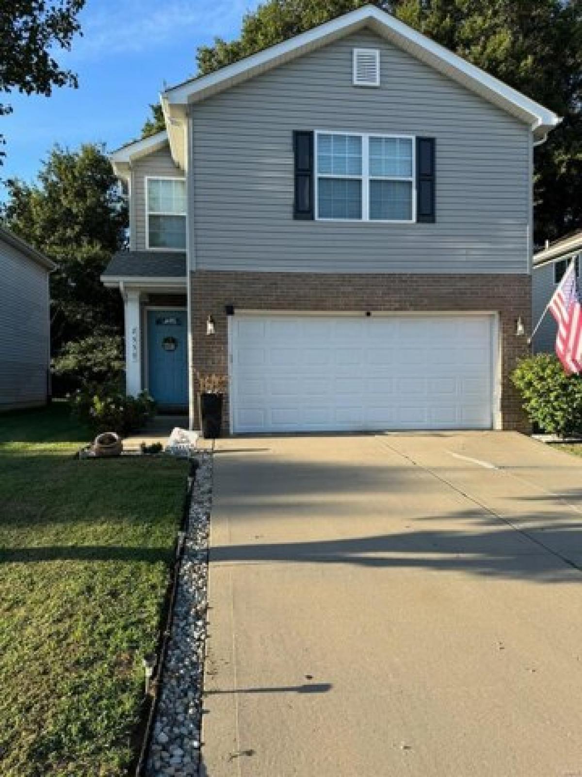 Picture of Home For Sale in Shiloh, Illinois, United States