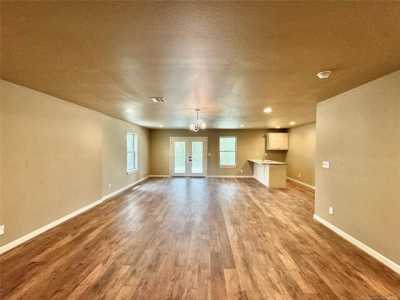 Home For Sale in Sand Springs, Oklahoma