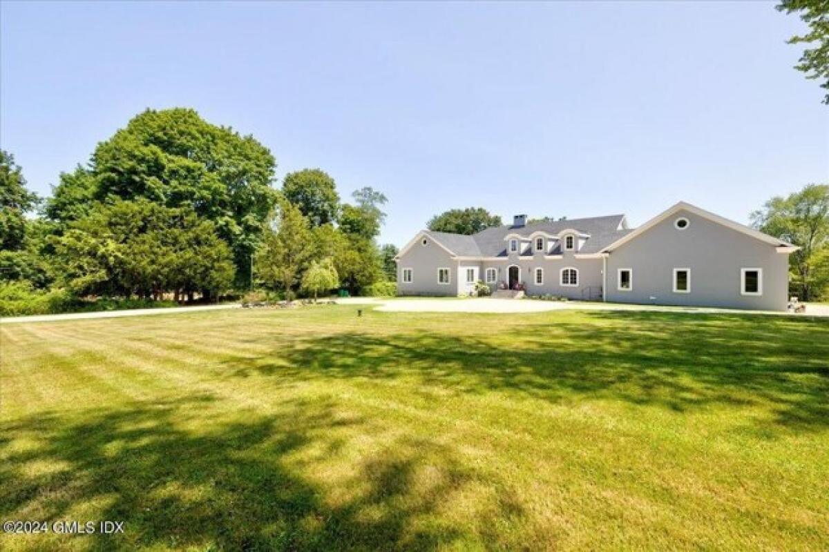 Picture of Home For Sale in Greenwich, Connecticut, United States