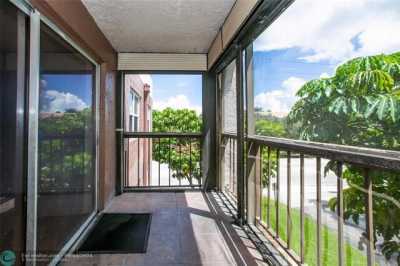 Home For Sale in Davie, Florida