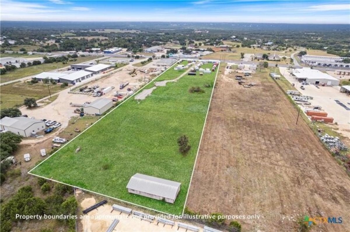 Picture of Residential Land For Sale in Liberty Hill, Texas, United States