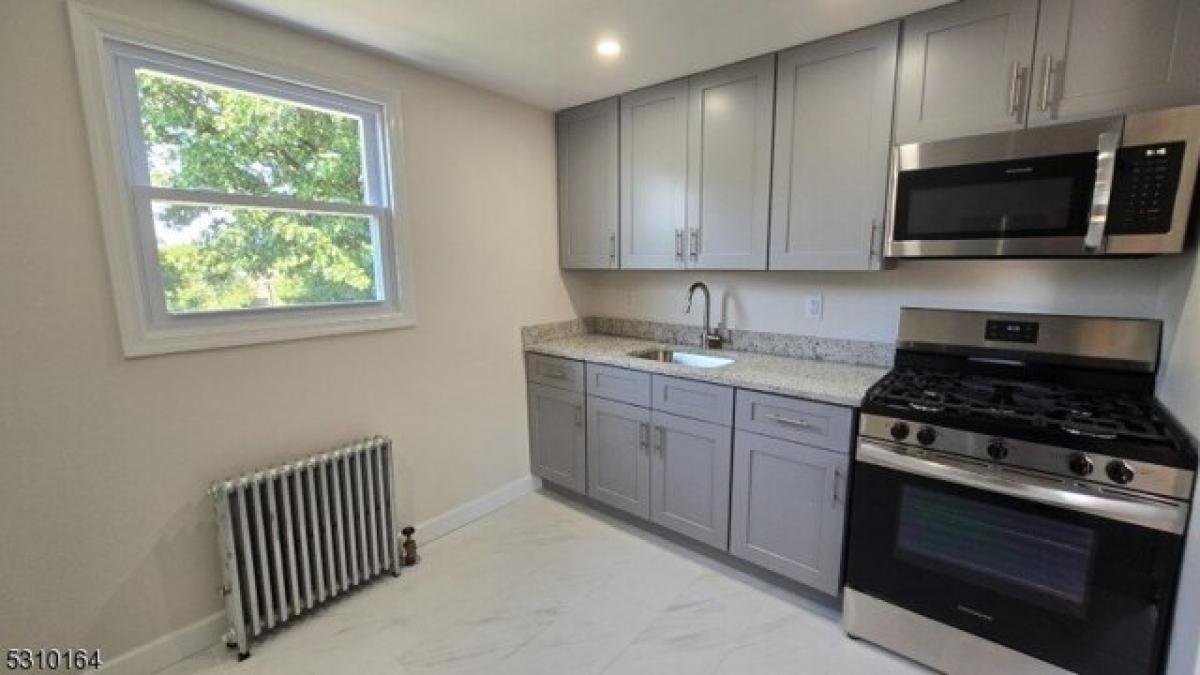 Picture of Home For Rent in Garfield, New Jersey, United States