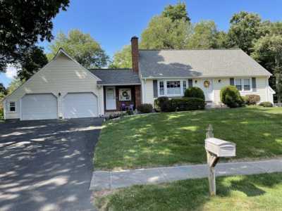 Home For Rent in Enfield, Connecticut