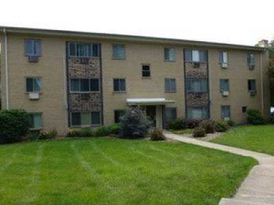 Home For Rent in West Dundee, Illinois