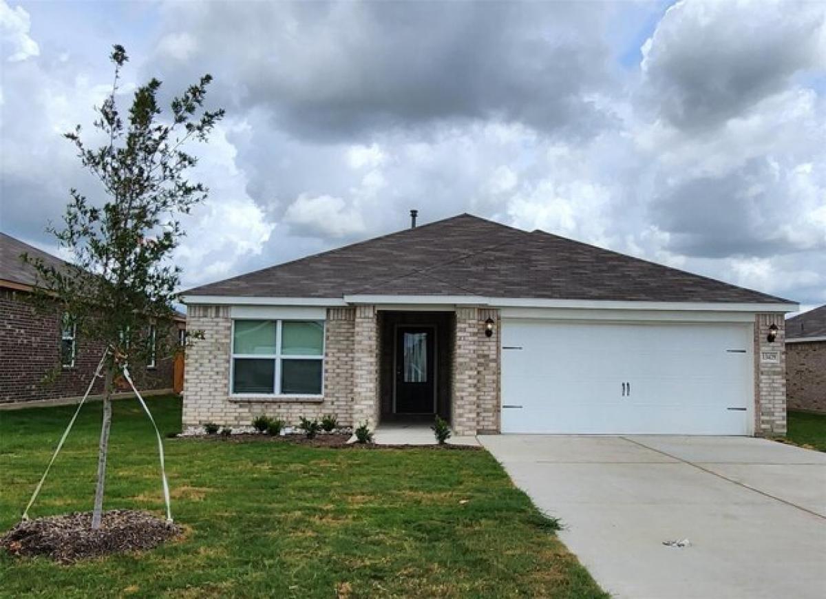 Picture of Home For Sale in Cresson, Texas, United States