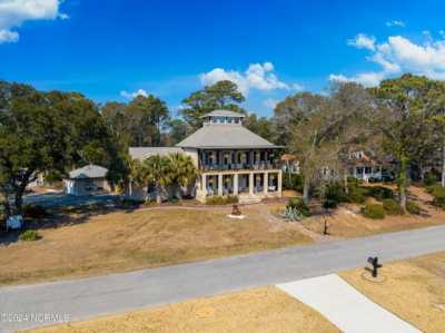 Home For Sale in Southport, North Carolina