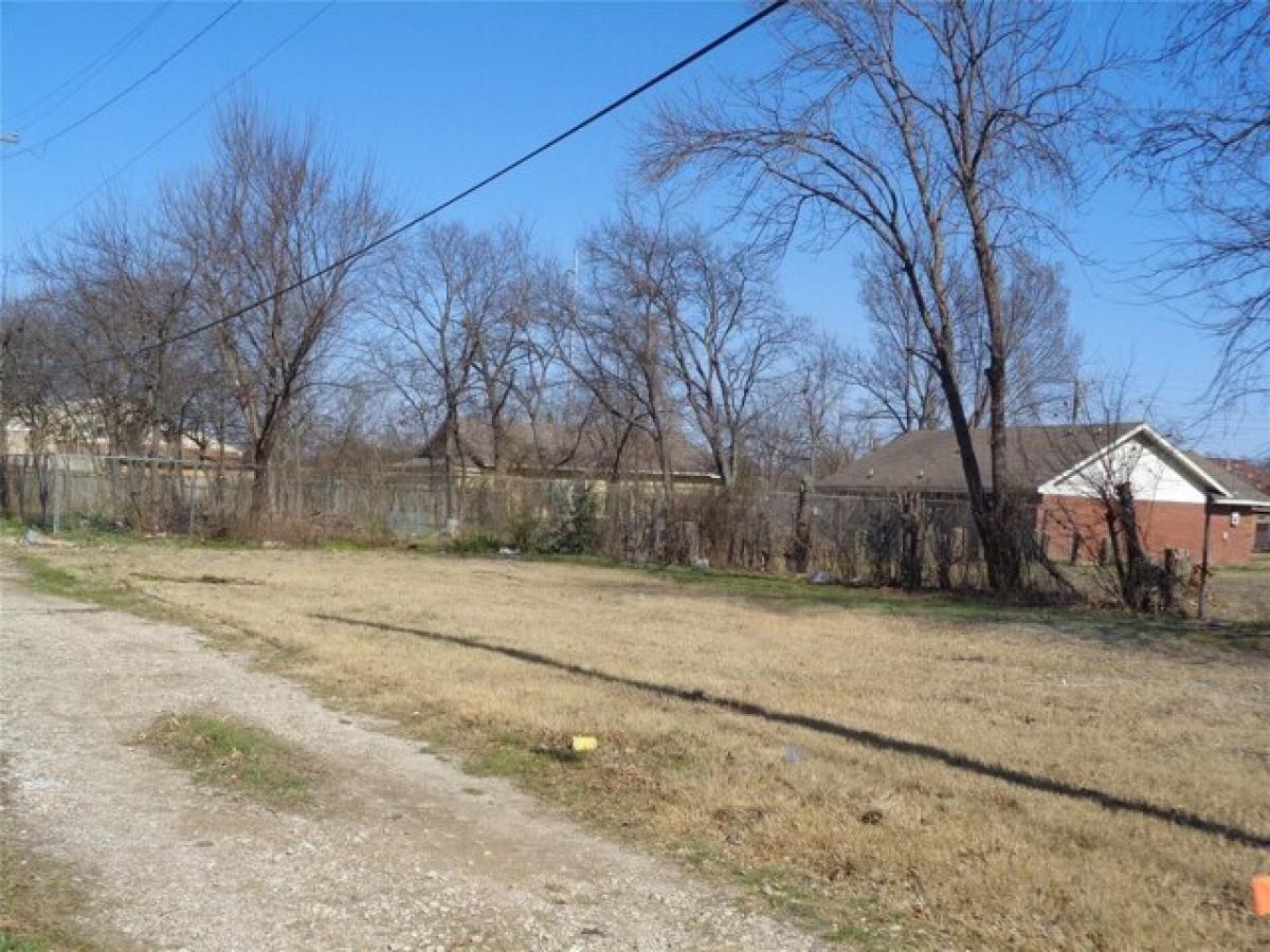 Picture of Residential Land For Sale in Dallas, Texas, United States