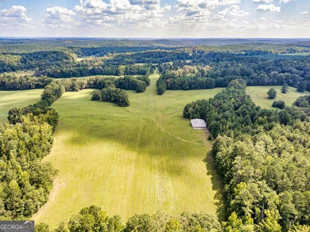 Picture of Residential Land For Sale in Newnan, Georgia, United States