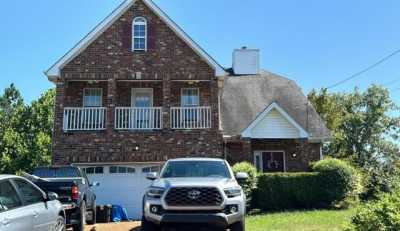 Home For Sale in Kingston Springs, Tennessee