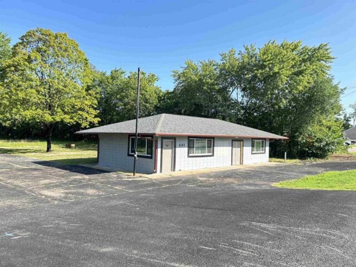 Picture of Home For Sale in Ash Flat, Arkansas, United States