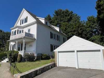 Home For Sale in Westwood, Massachusetts