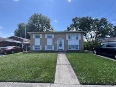 Home For Sale in Alsip, Illinois