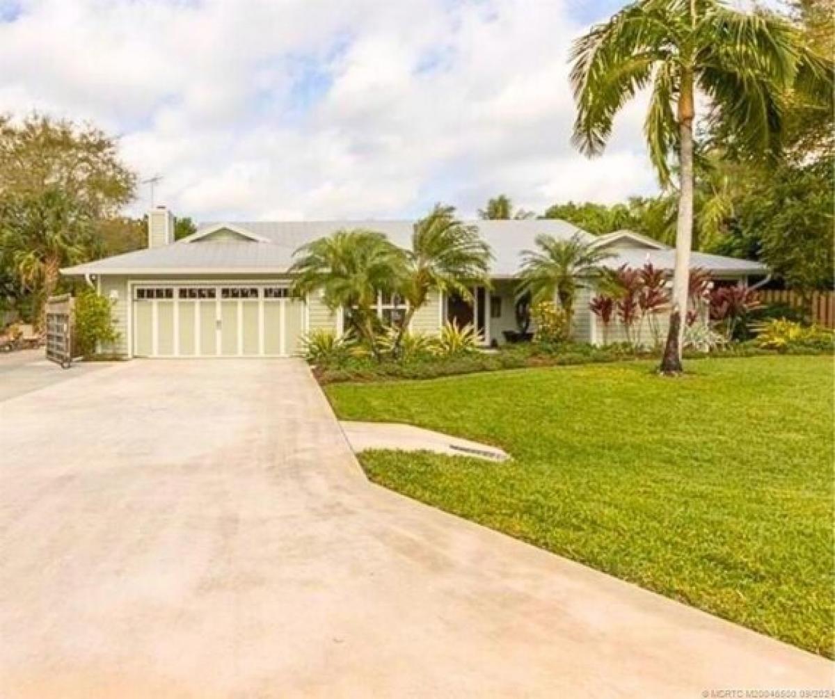 Picture of Home For Sale in Stuart, Florida, United States